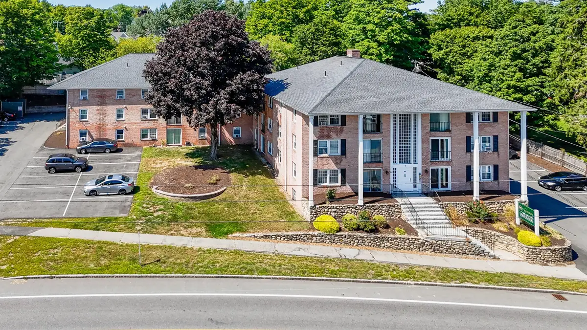 90 E Broadway #11, Derry, NH 03038 - #1