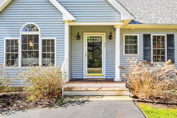62 Papermill Rd #62, Wareham, MA 02576