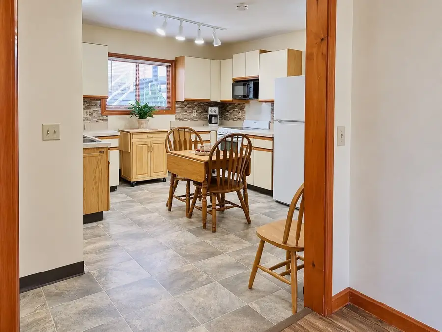 34 Dorchester St, Worcester, MA 01610 - #3