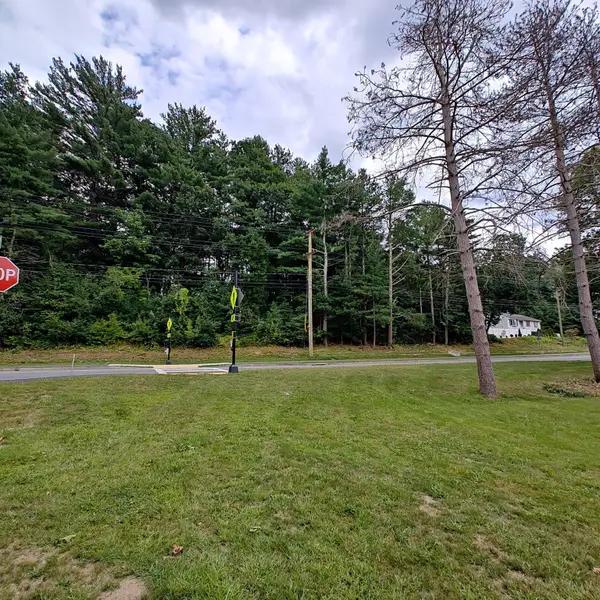 84 Meadow Rd, Spencer, MA 01562