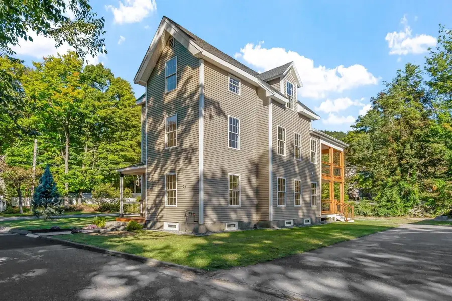 26 Caswell St, Fitchburg, MA 01420 - #2