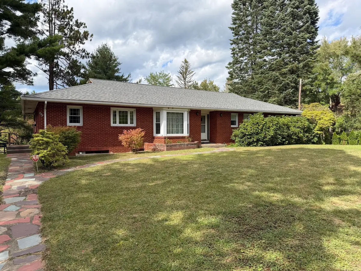 400 Shearer St, Palmer, MA 01069 - #1