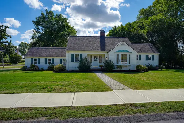 122 Maple Street, Norwood, MA 02062