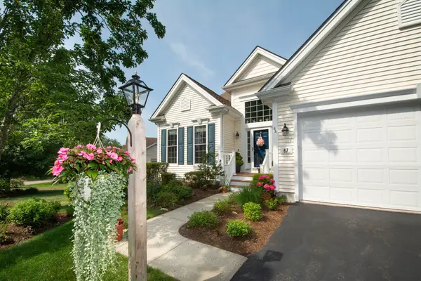 67 Southward Trl, Plymouth, MA 02360