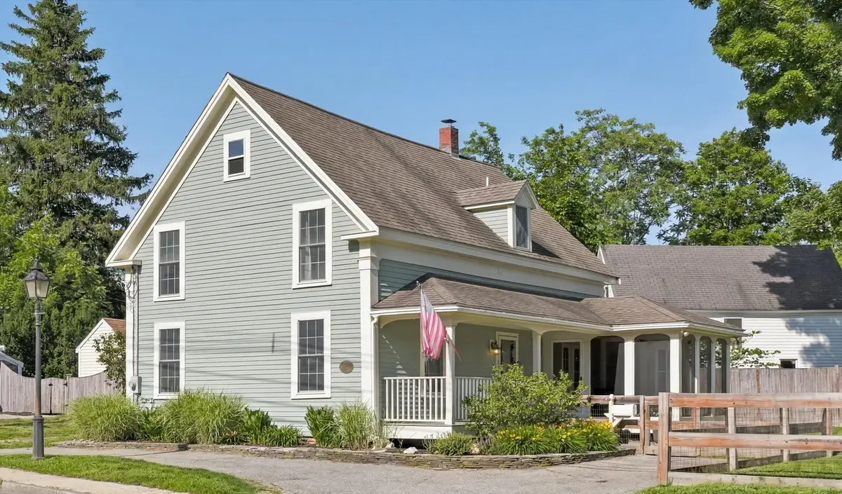 35 Elm Park, Groveland, MA 01834 - #1