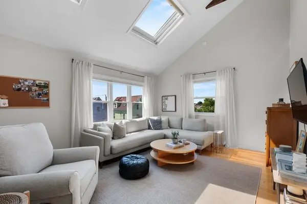 17 Herschel St #3, Lynn, MA 01902
