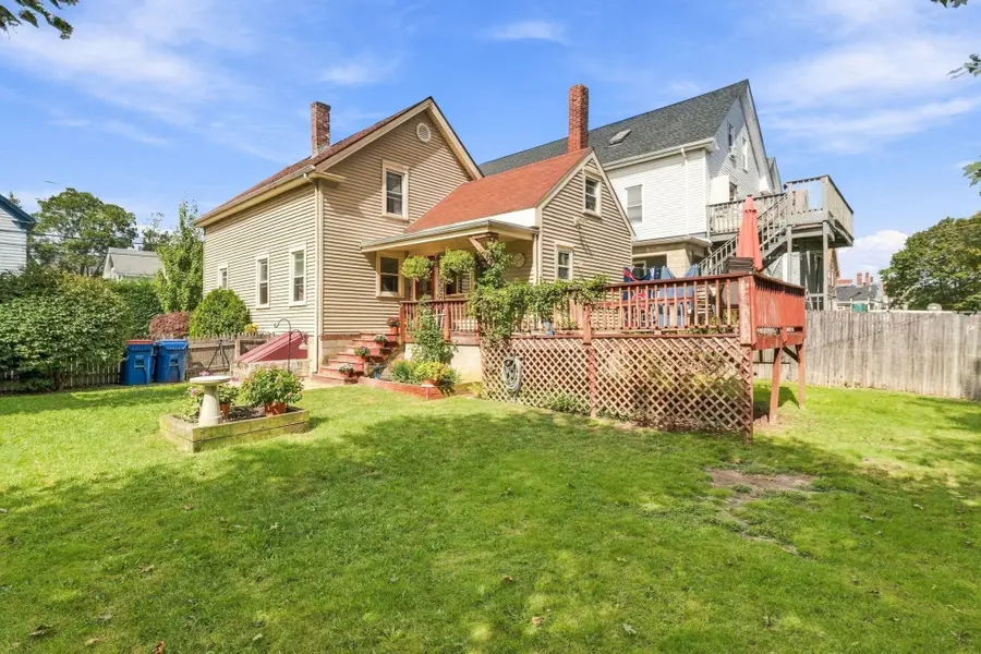 326 Cedar St, New Bedford, MA 02740 - #3