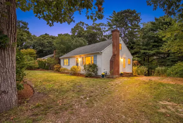 172 Telegraph Rd, Dennis, MA 02639