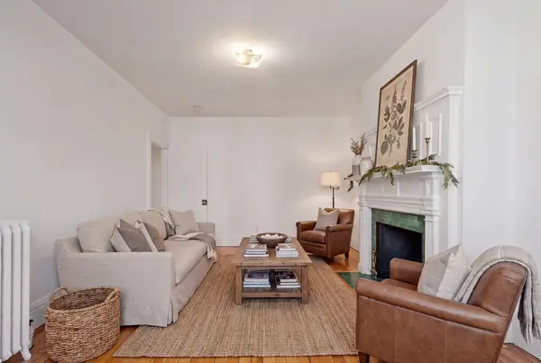 16 Glenville Ave #Unit 1, Boston, MA 02134