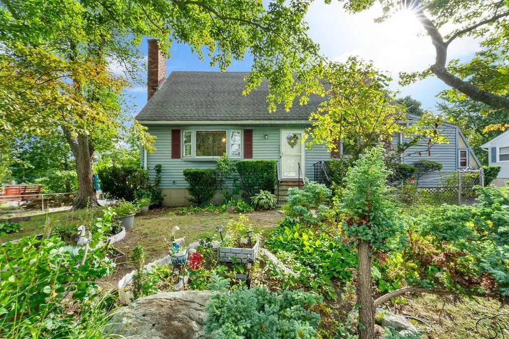 7 Charlotte Dr, Bristol, RI 02809 - #1