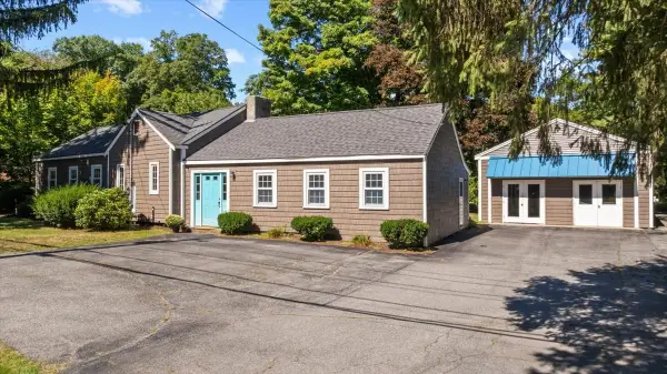 216 Boston Rd, Southborough, MA 01772