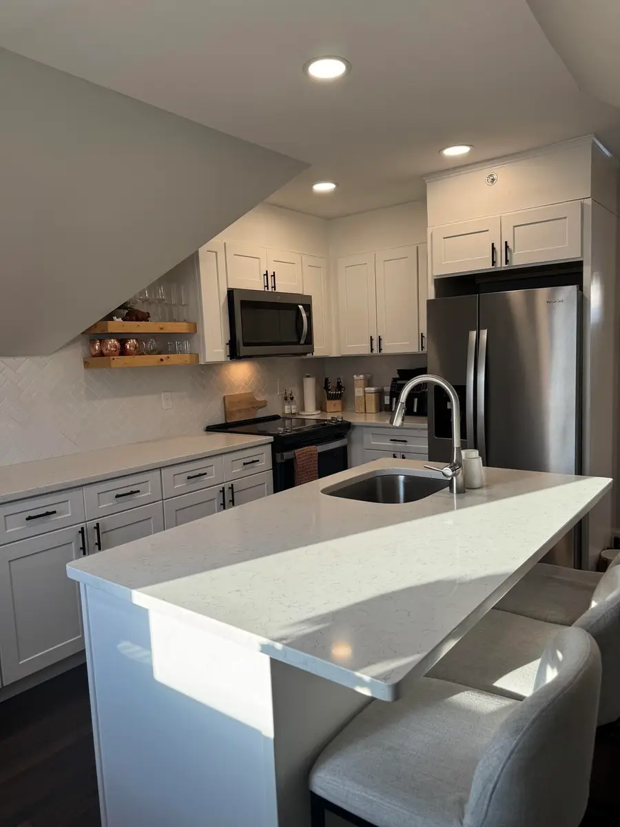 12 Magnolia St #3, Malden, MA 02148 - #3