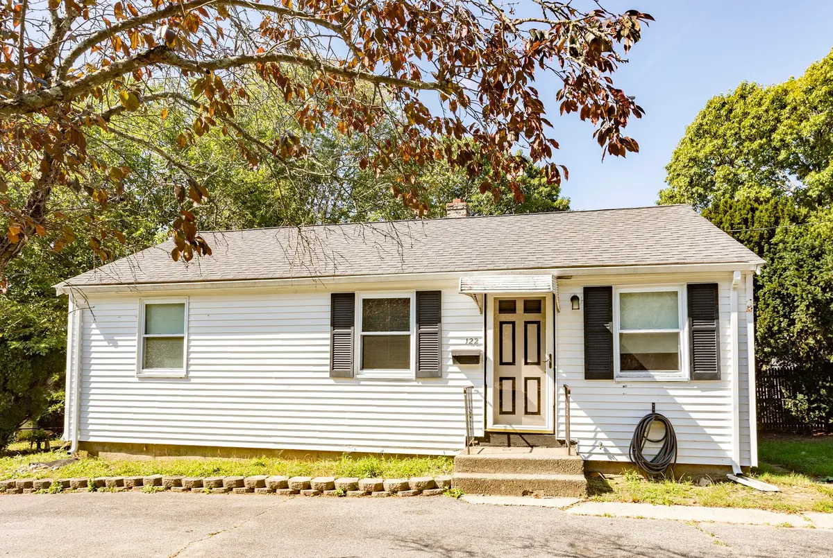 122 Algonquin St, Brockton, MA 02302 - #1