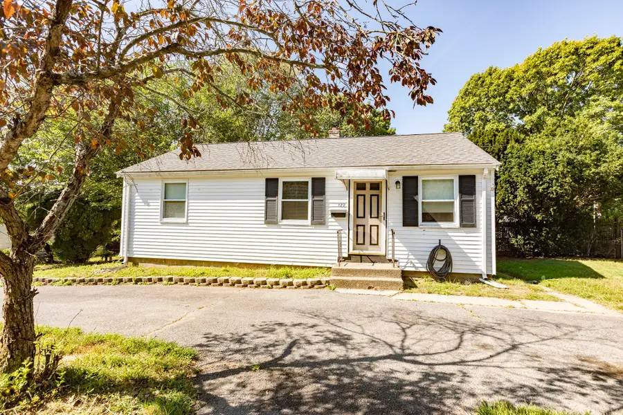 122 Algonquin St, Brockton, MA 02302 - #2