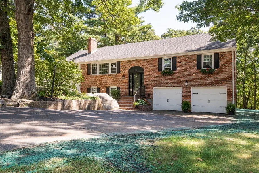 29 Doncaster Circle, Lynnfield, MA 01940 - #2