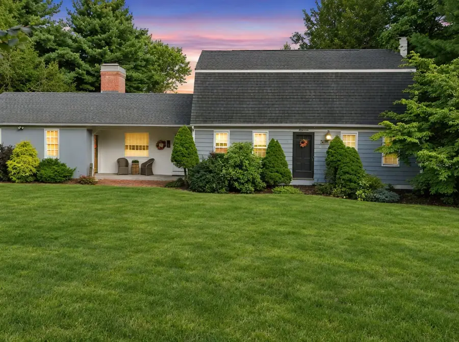 81 Coventry Ln, Longmeadow, MA 01106 - #2