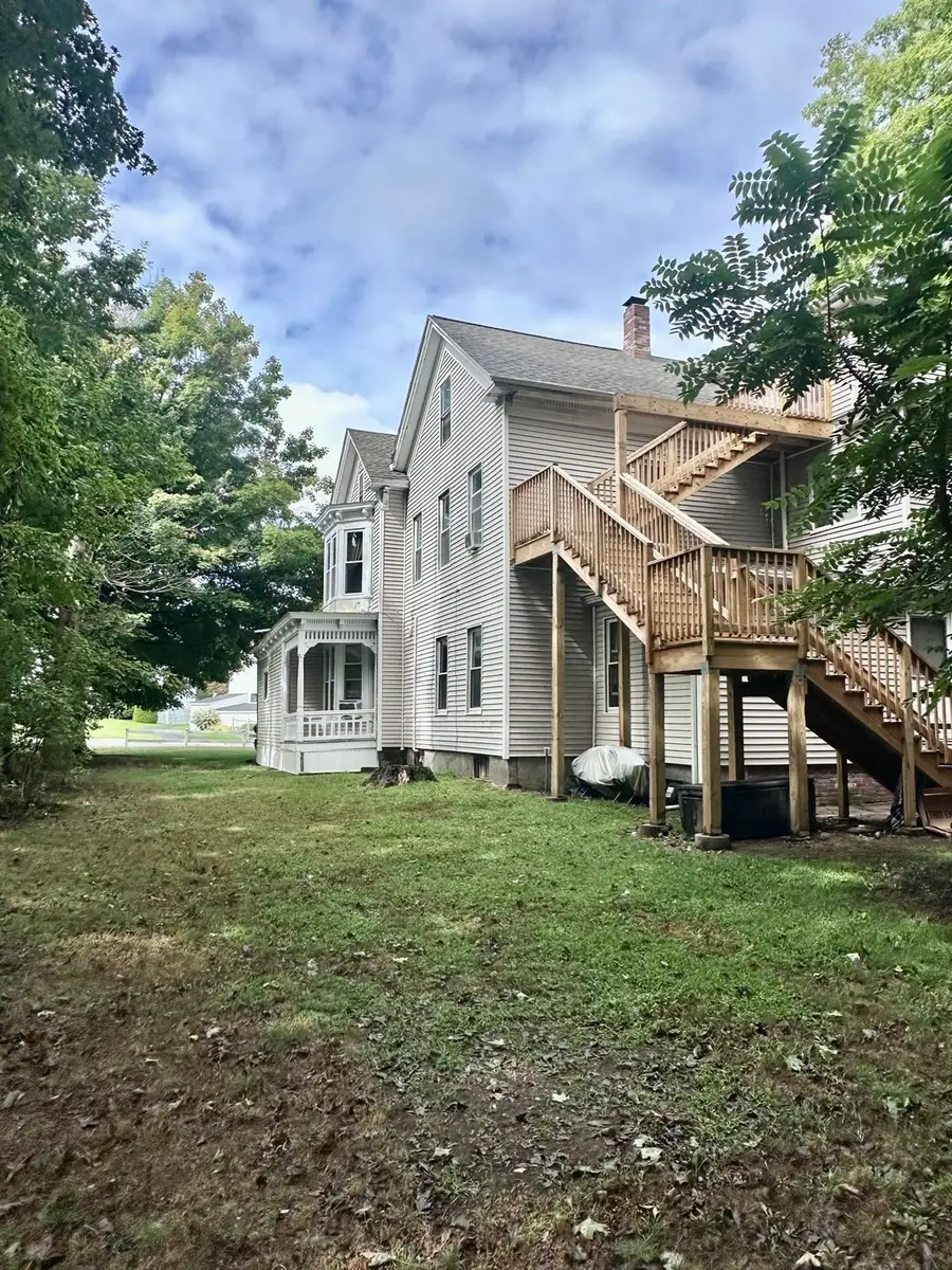 40 Central St, West Boylston, MA 01583 - #3
