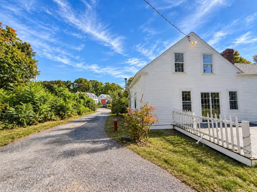 137 Damon Rd, Ashby, MA 01431 - #3