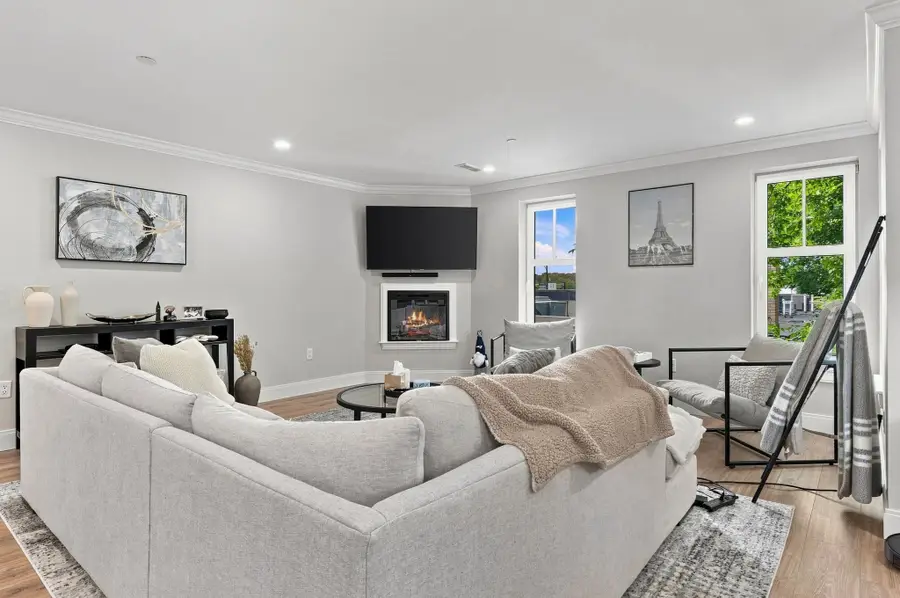 1721 Centre St #204, Boston, MA 02132 - #3