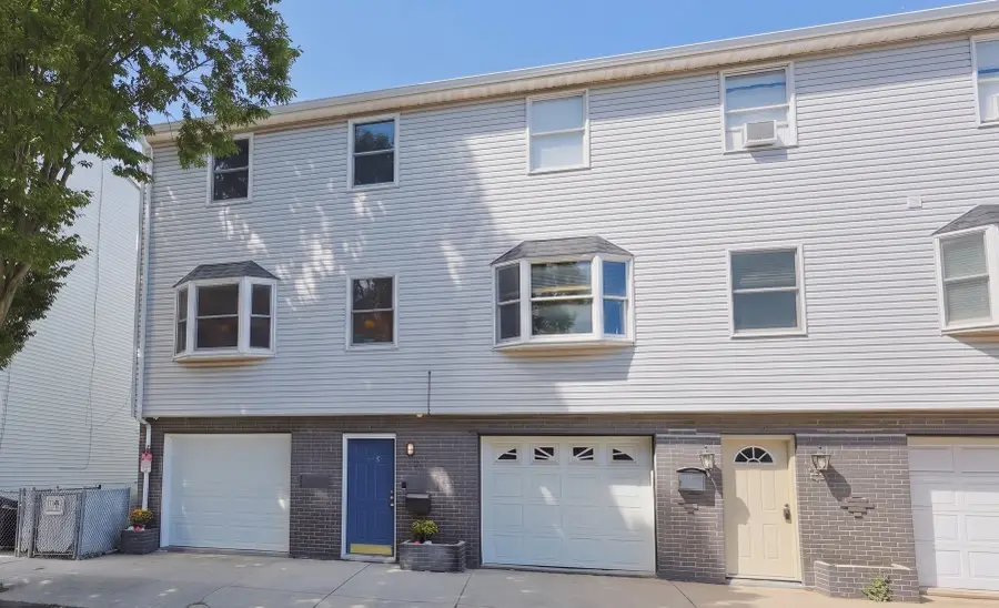 294 Paris Street #294, Boston, MA 02128 - #2