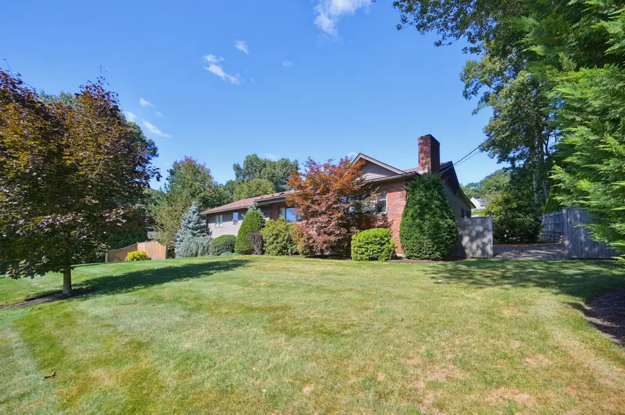 29 Sayles Hill Rd, Lincoln, RI 02838 - #2
