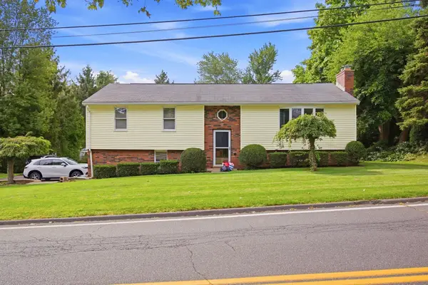 12 Kensington Ave, East Longmeadow, MA 01028