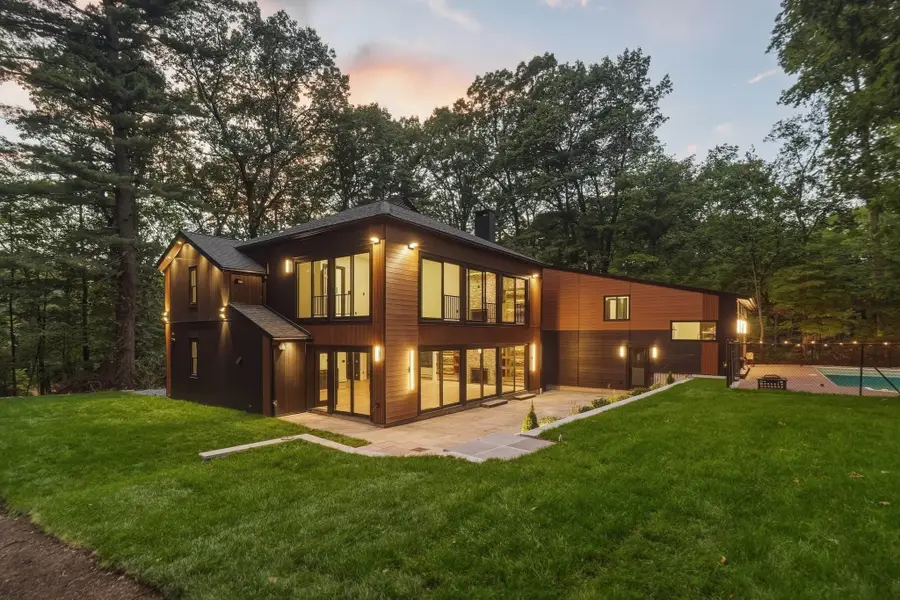 641 Grove St, Framingham, MA 01701 - #2