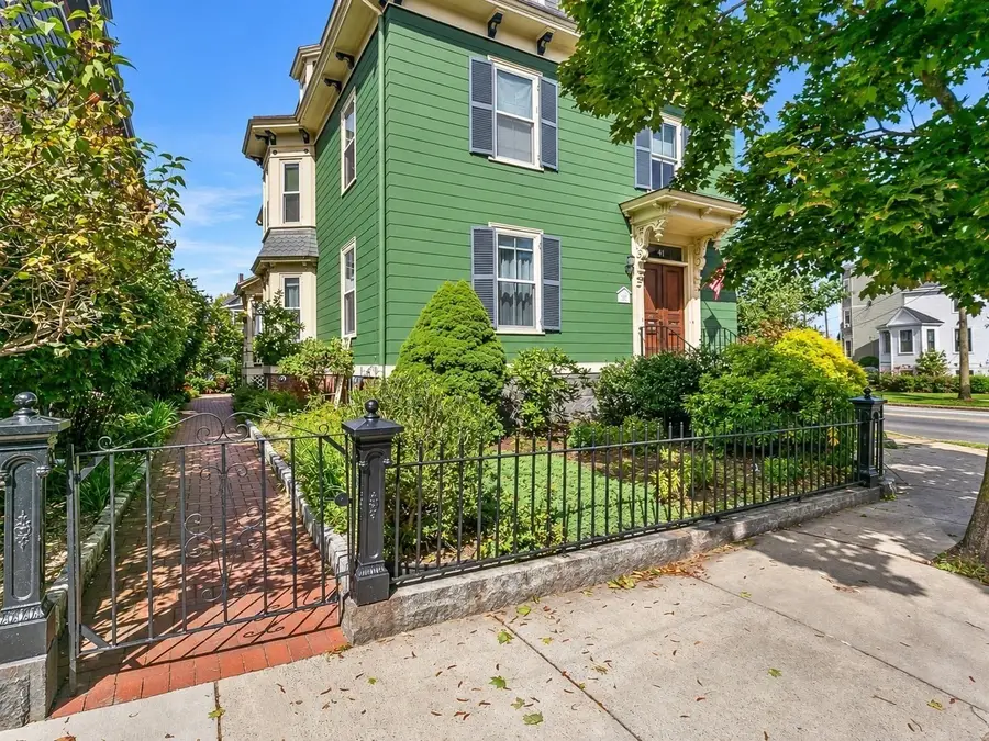 41 Forrester St #2, Salem, MA 01970 - #3
