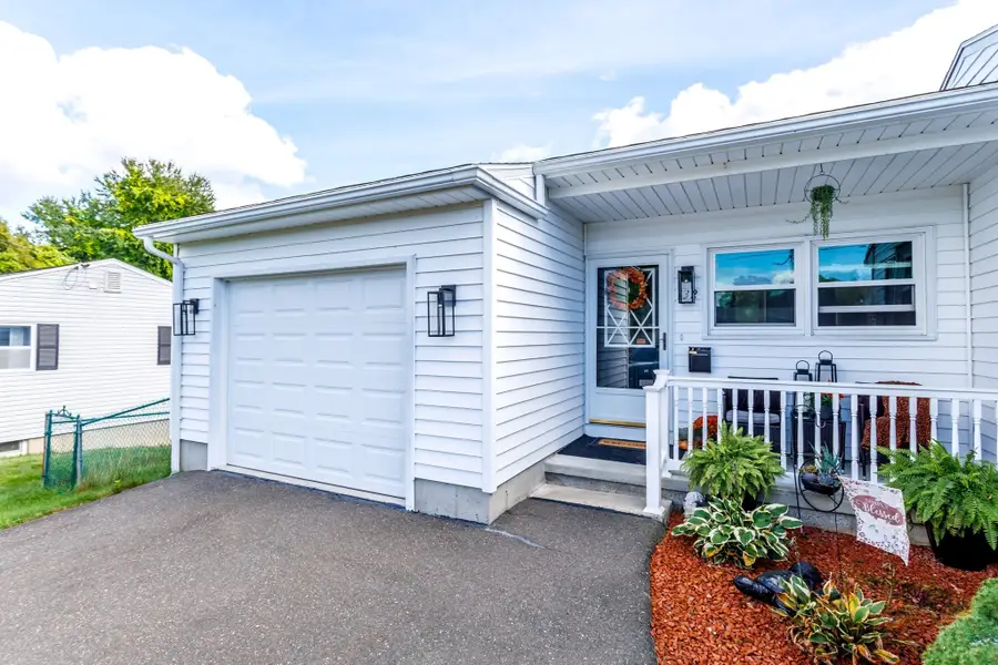 132 Prokop Ave, Ludlow, MA 01056 - #3