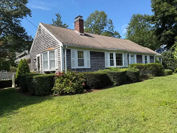87 Hinckley Circle, Barnstable, MA 02655