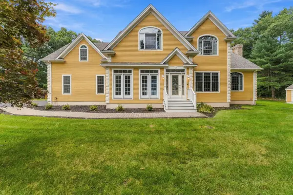 22 Division St, Seekonk, MA 02771