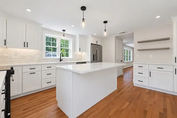 7 Dana Park, Hopedale, MA 01747