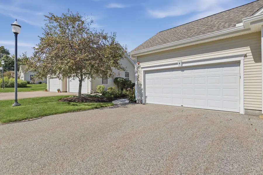 4 Blossom Tree Drive #4, Shrewsbury, MA 01545 - #2