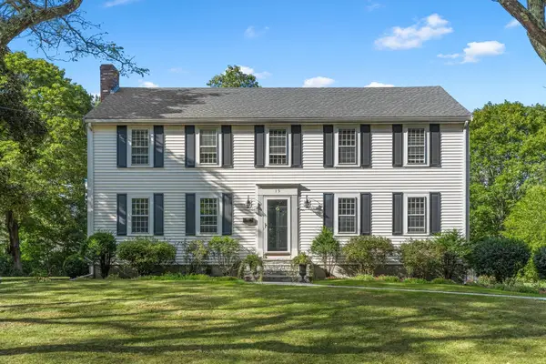 15 Presidents Rd, Hingham, MA 02043