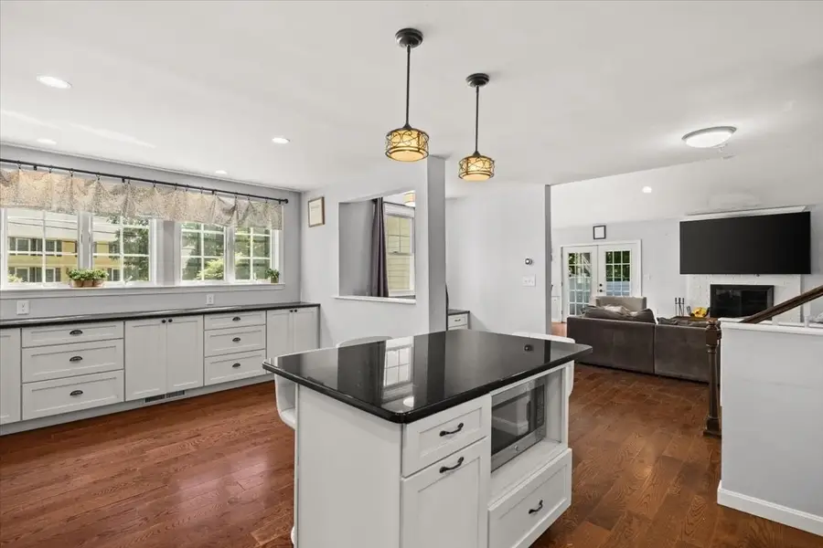 38 Fruit St, Mansfield, MA 02048 - #2