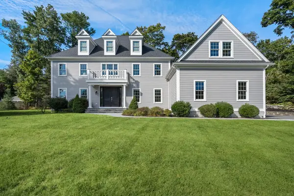 25 Hedgerow Lane, Westwood, MA 02090