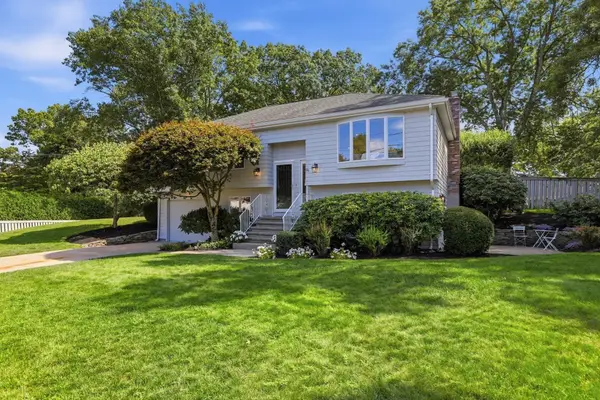 14 Eugene Road, Burlington, MA 01803