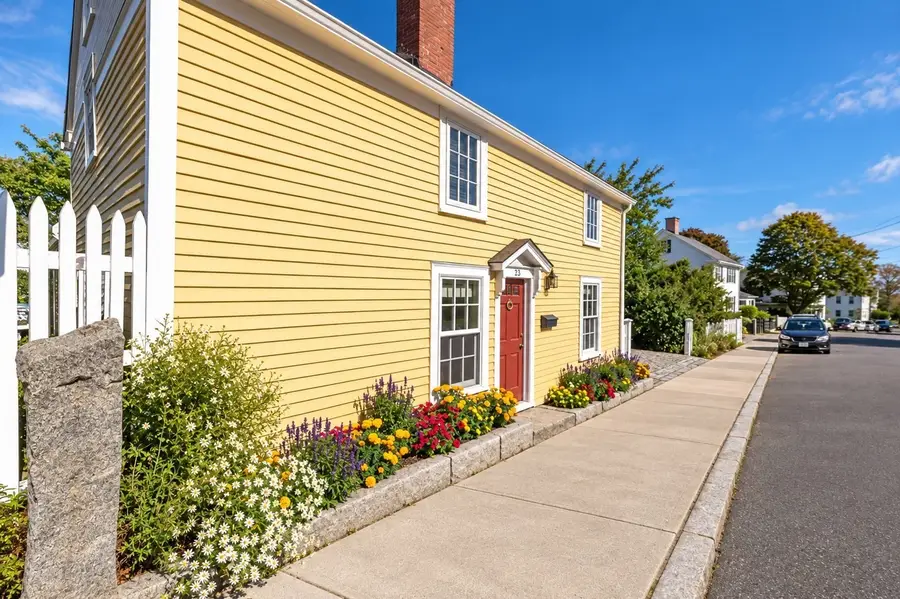22 High St, Rockport, MA 01966 - #2