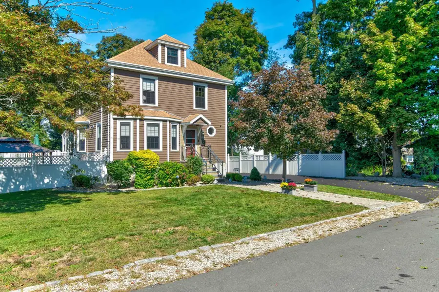 22 Wilson Ave, Braintree, MA 02184 - #3