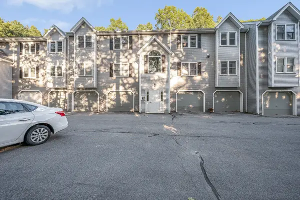124 Tennis Plaza Rd #56, Dracut, MA 01826