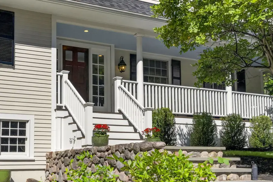 118 Benvenue St, Wellesley, MA 02482 - #2