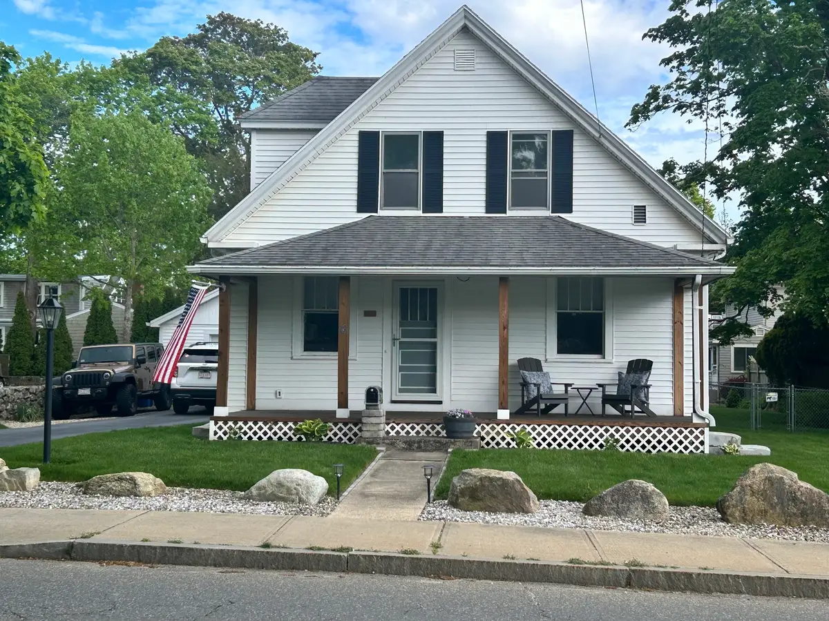 16 Chapel St, Wareham, MA 02571 - #1