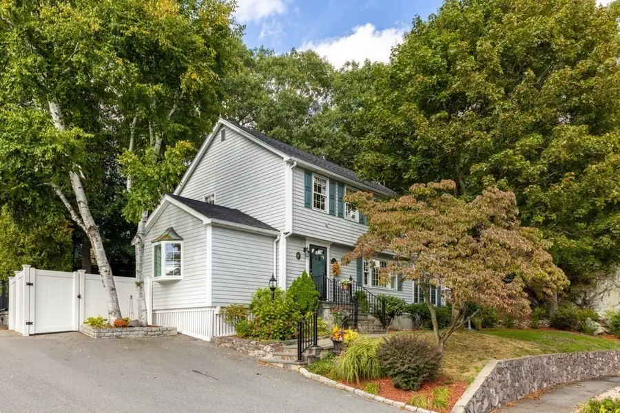 2 Rosemary Ave, Wakefield, MA 01880 - #3