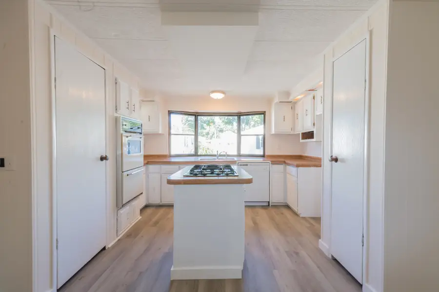 8 Patriot Circle, Plymouth, MA 02360 - #3