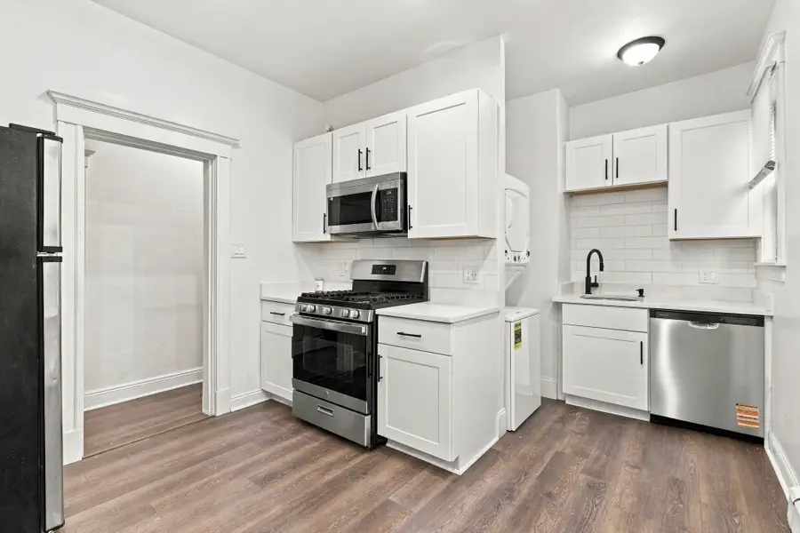 27 Hosmer St #2, Boston, MA 02126 - #3
