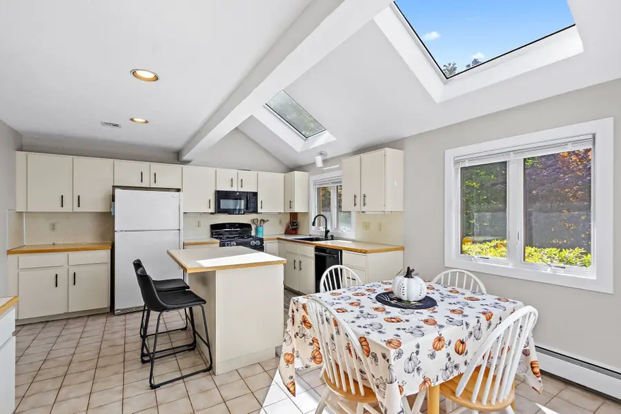 11 Magnolia Dr #11, Franklin, MA 02038 - #3