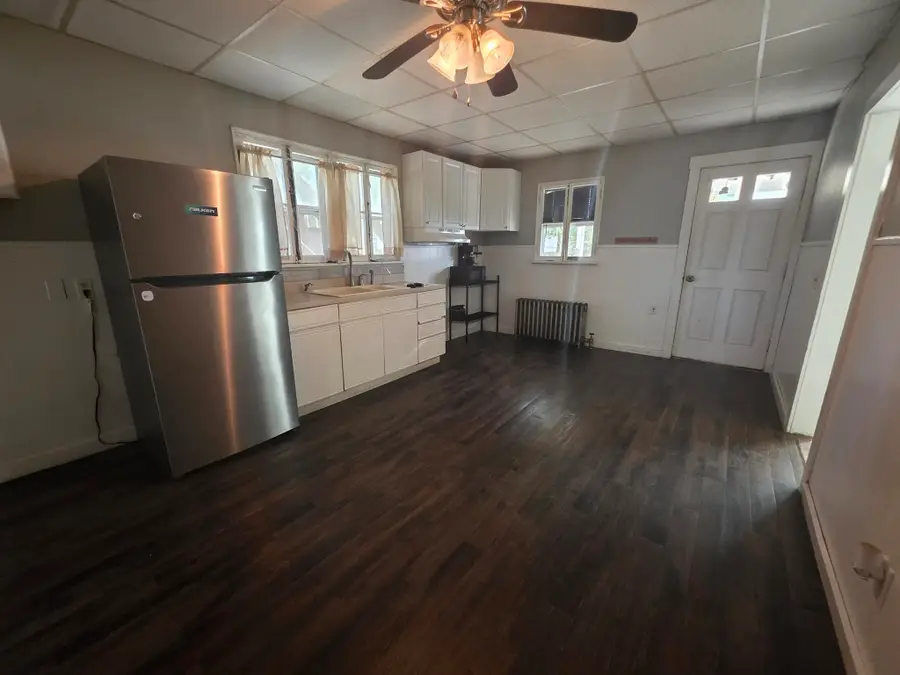 27 Walnut St, Ware, MA 01082 - #2