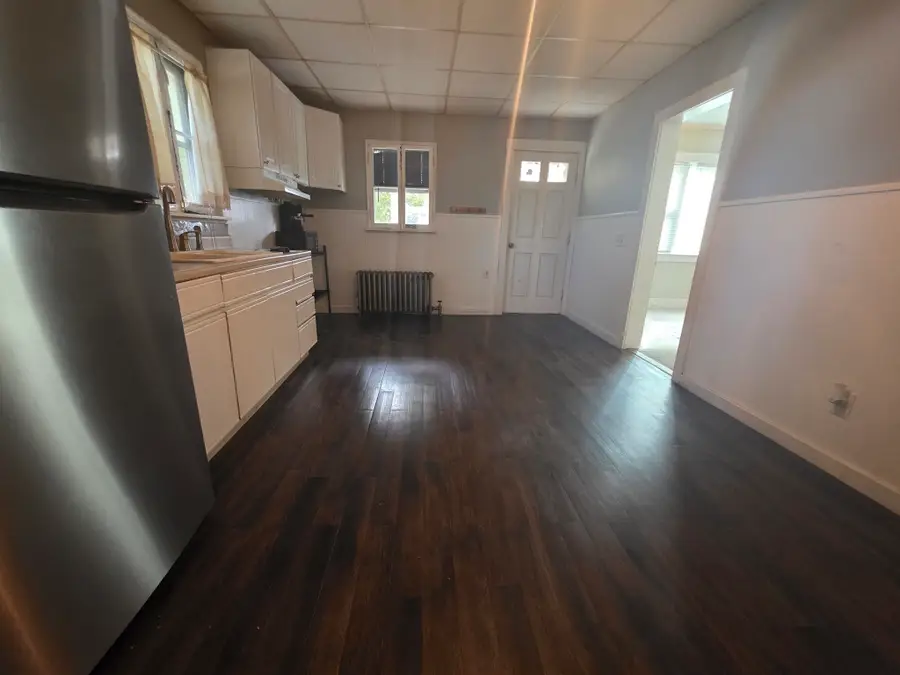 27 Walnut St, Ware, MA 01082 - #3