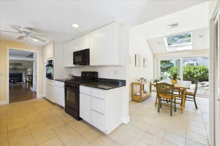 458 Essex Street, Weymouth, MA 02188 - #2