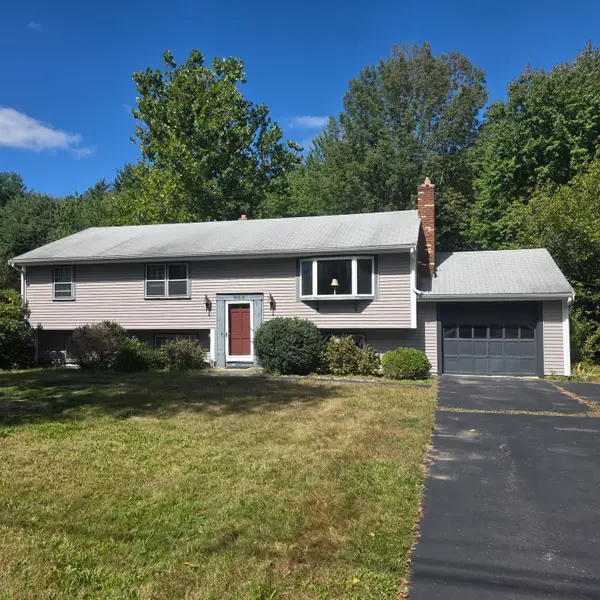 549 East Washington Street, Hanson, MA 02341